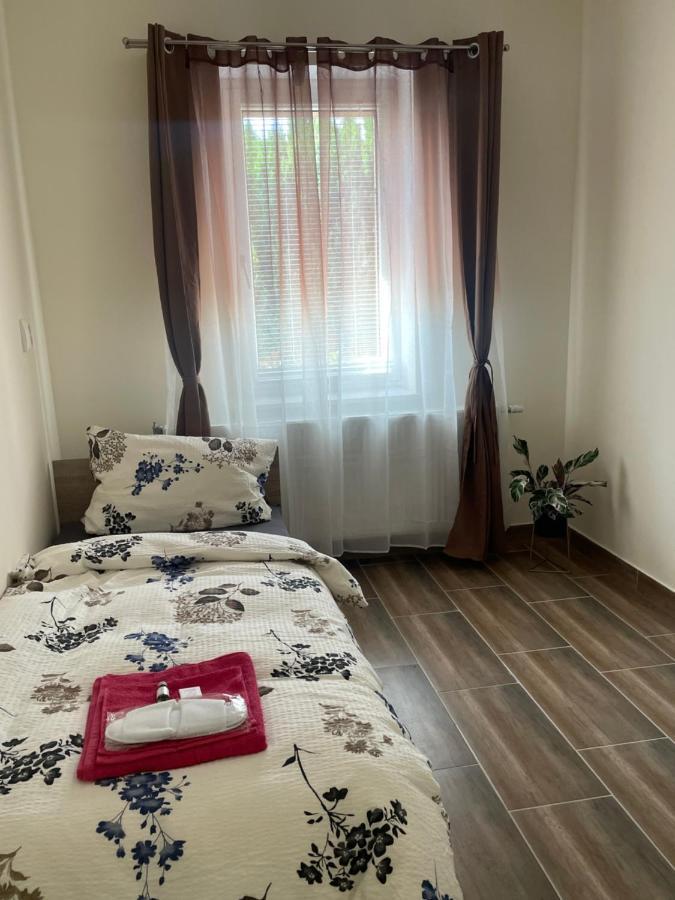 Мотель Sleep & Go Gyhum Экстерьер фото