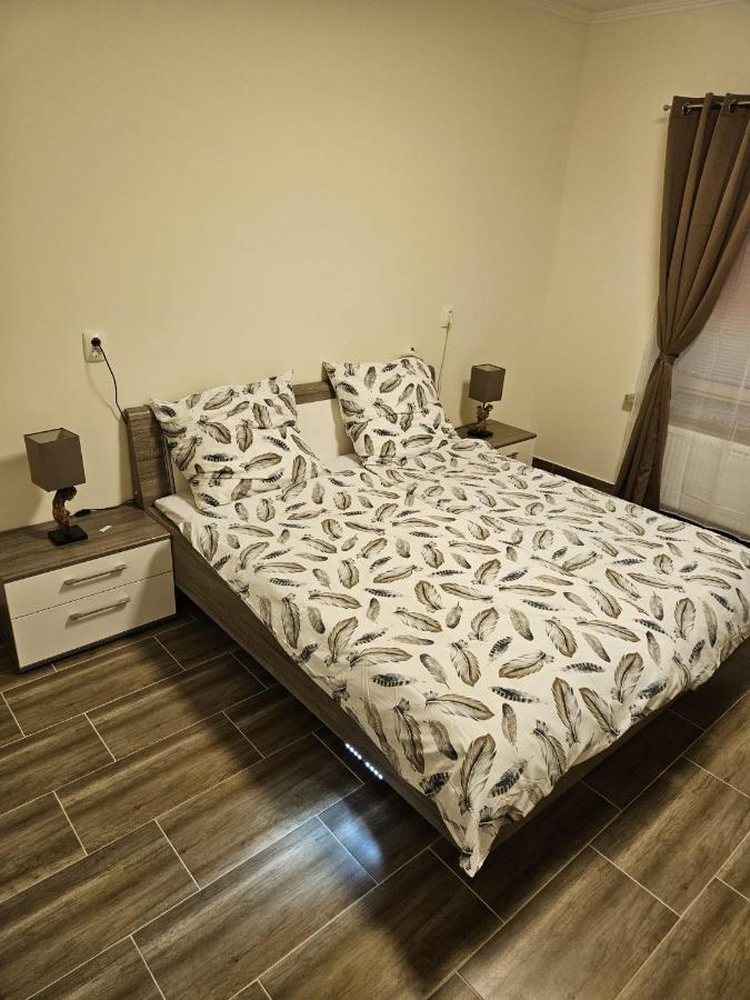 Мотель Sleep & Go Gyhum Экстерьер фото